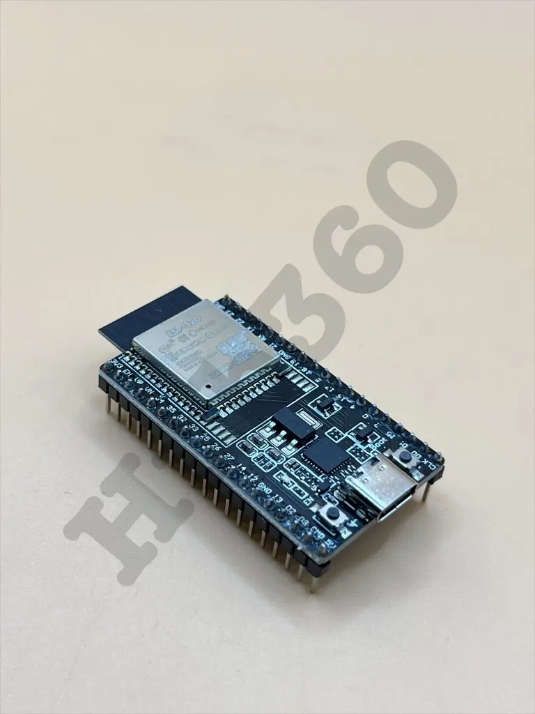 KOZQ1183.webp