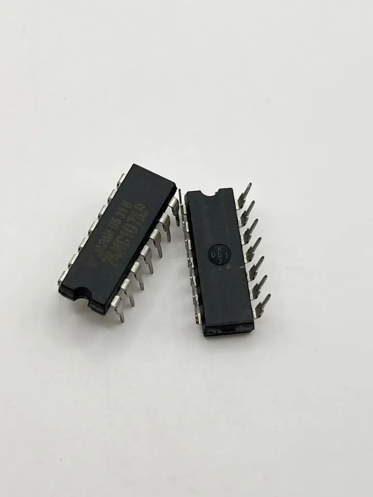 74HC107