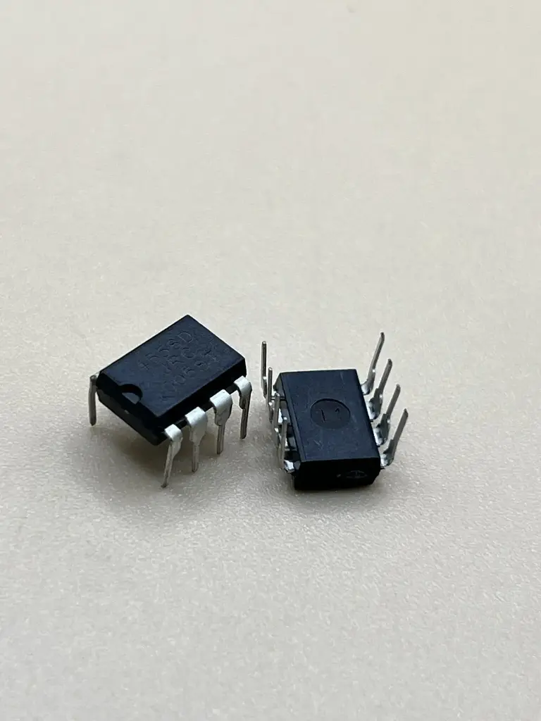 4558D Dual op amp