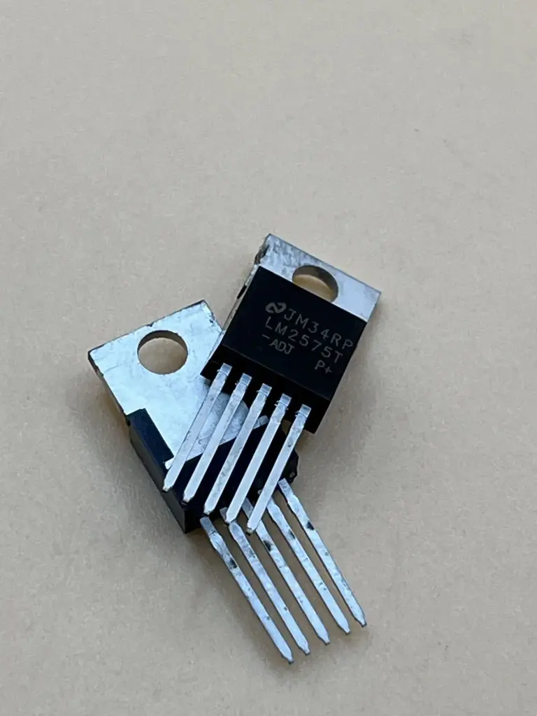 LM2575T-ADJ switching regulator