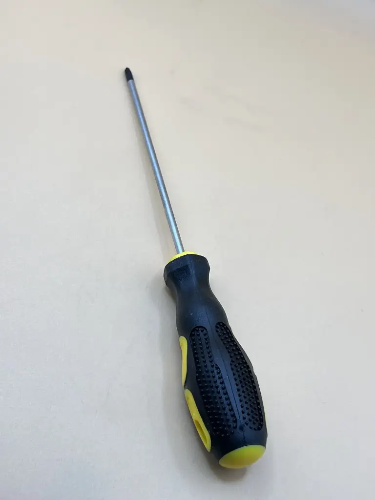 short and tiny Ruike yellow and black star screwdriver