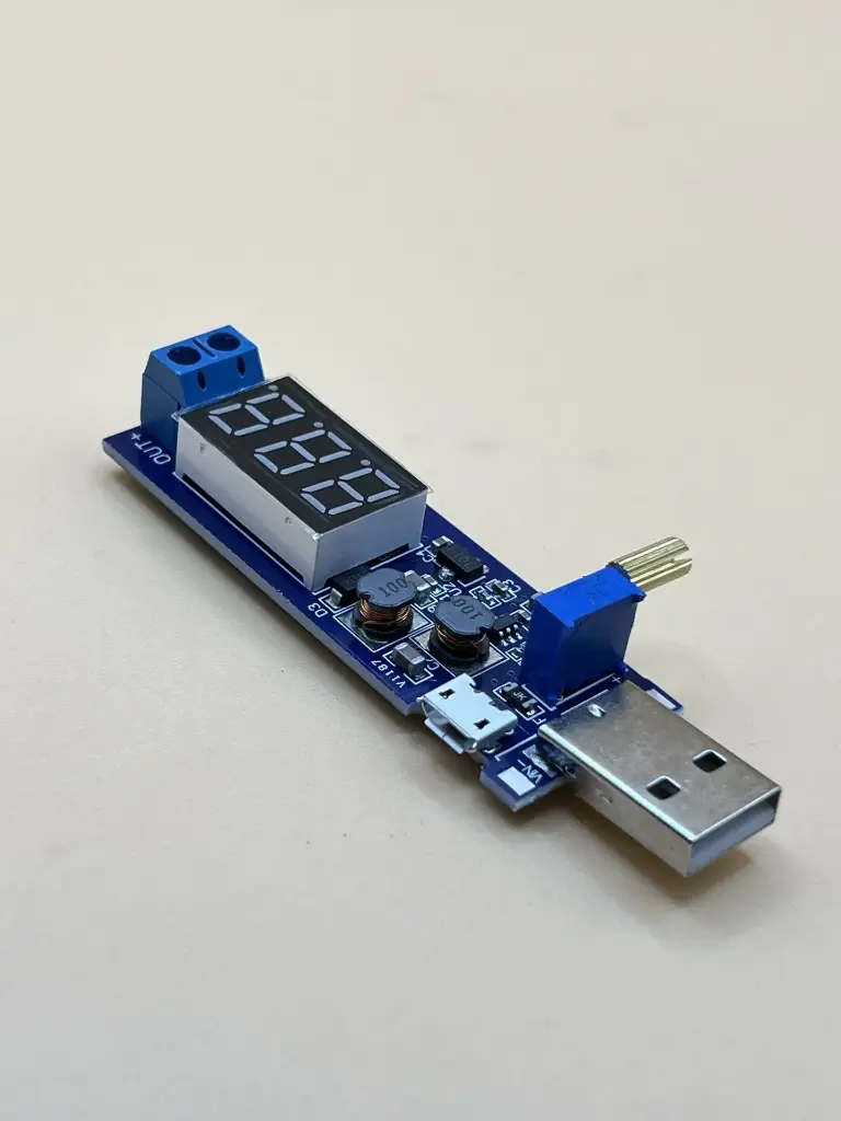 USB DC-DC Buck Boost module with seven segment display