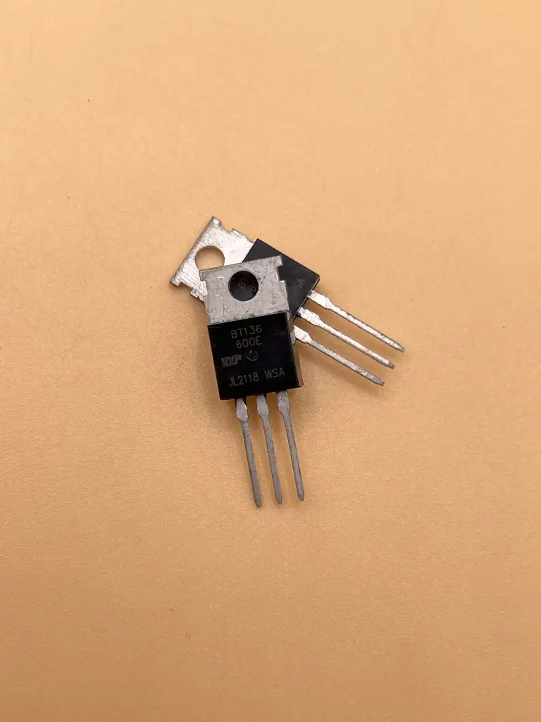 BT136-600E SCR