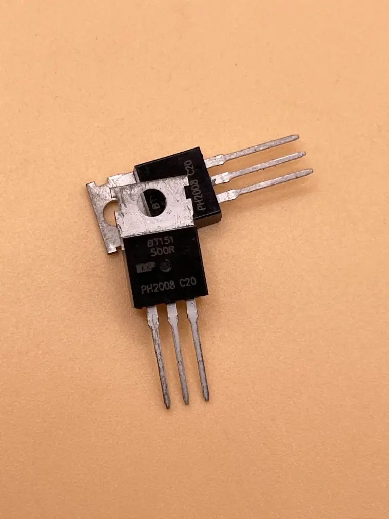 BT151-500R thyristor