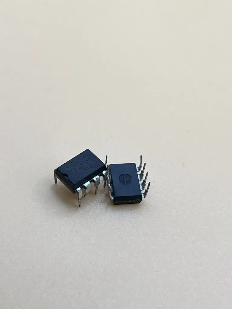 TDA2822 9V audio op amp
