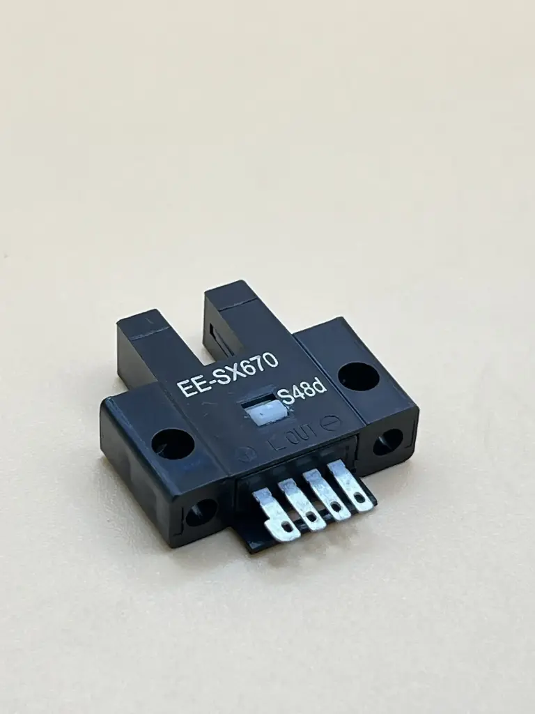 EE-SX670 photoelectric switch sensor