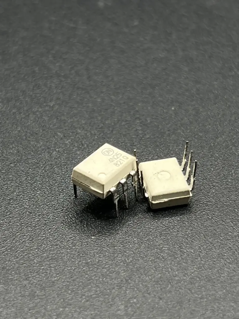 4N25 transistor output optocoupler