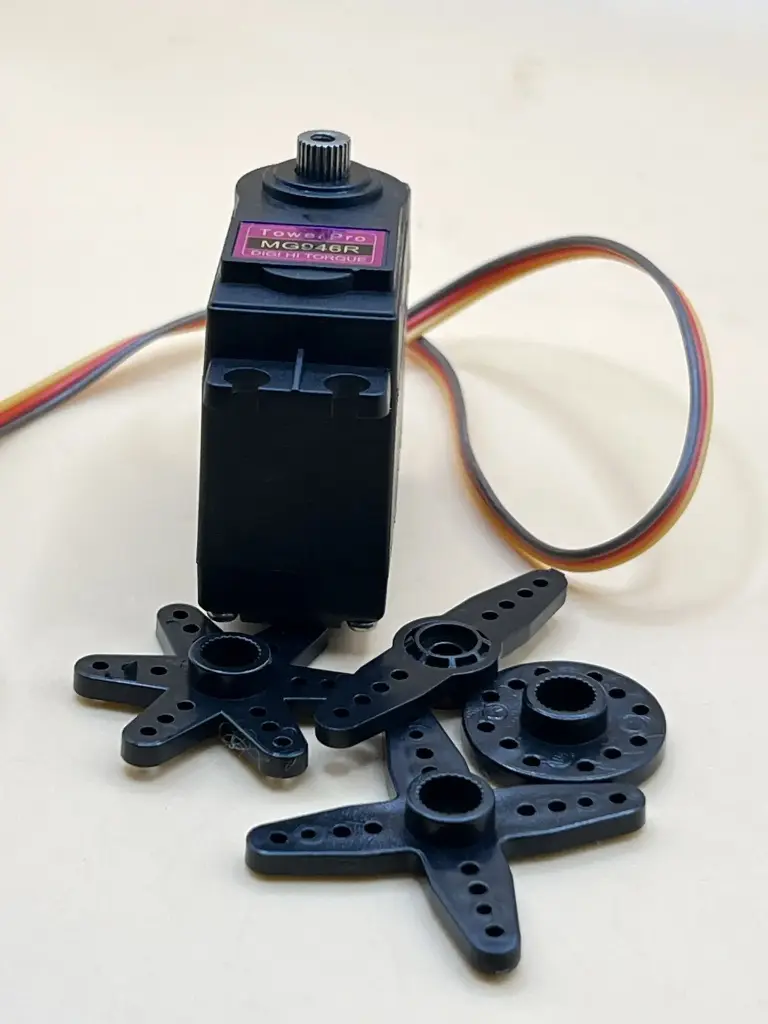 MG946R Metal Servo