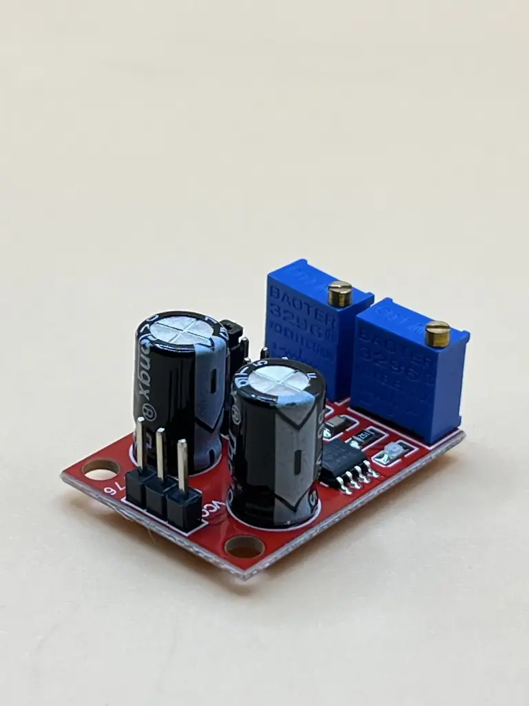 NE555 Pulse Frequency signal Generator