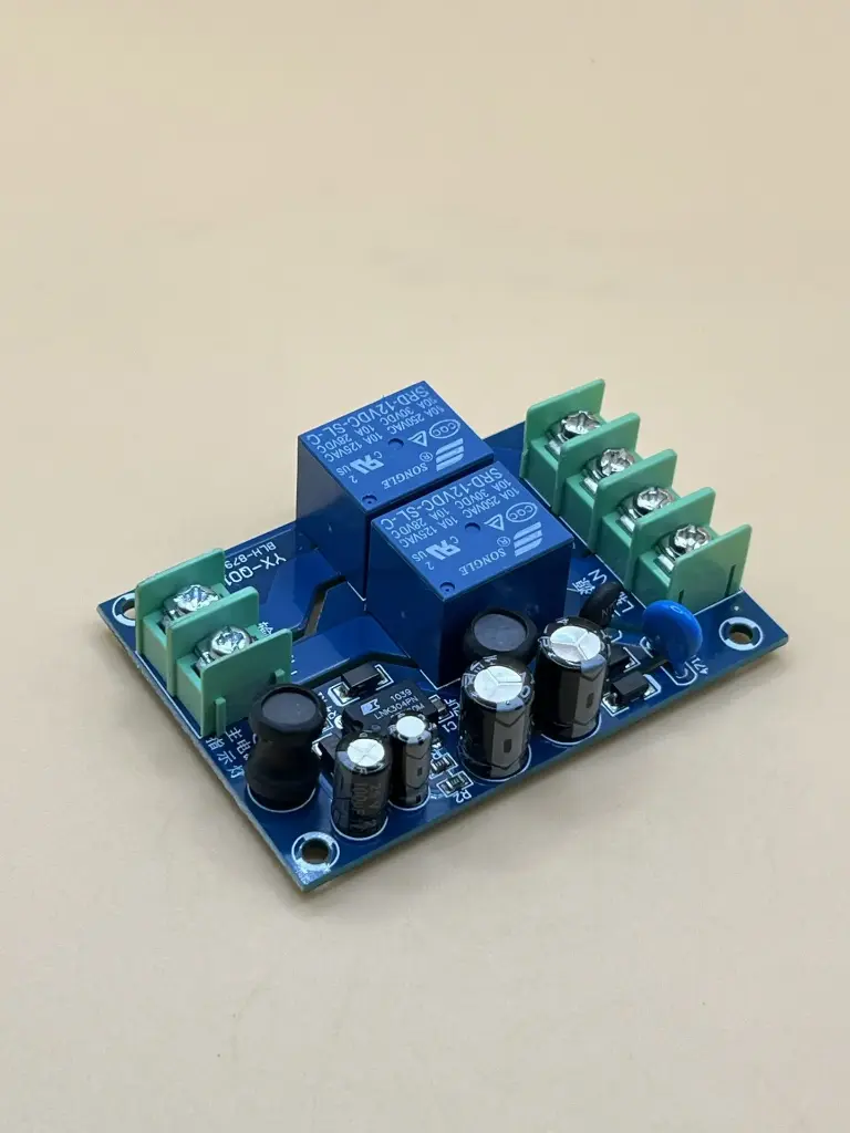 220V 10A Automatic changover 2 input 1 ouput