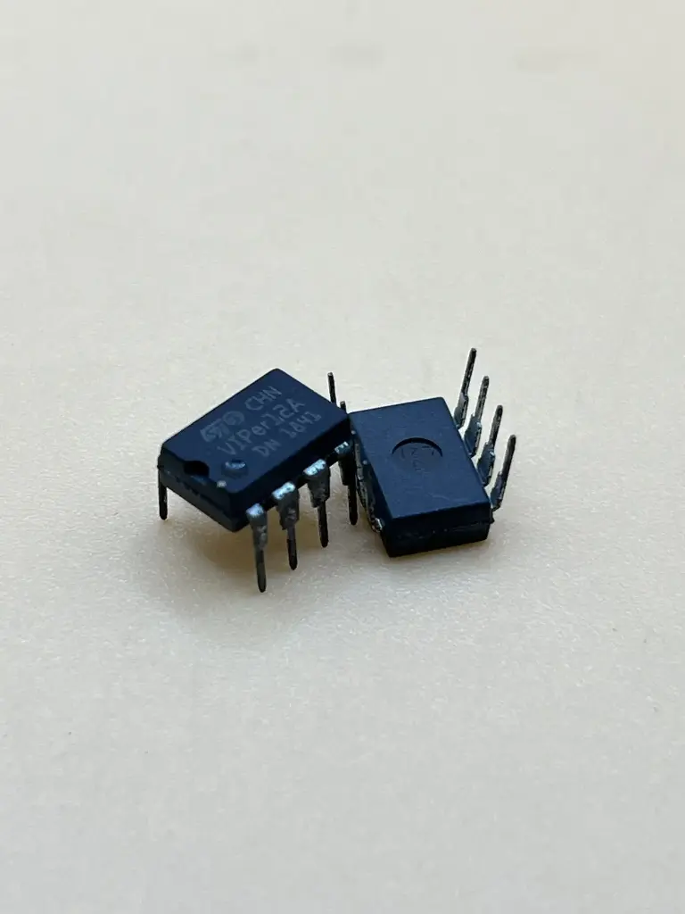 VIPER12 power chip