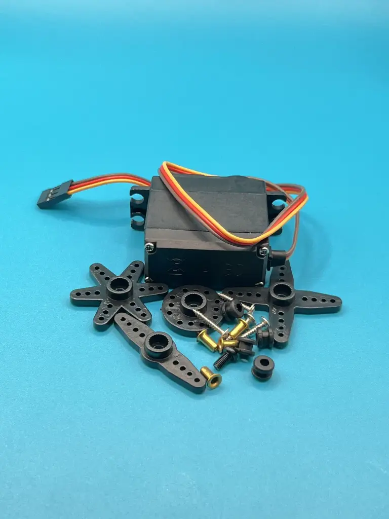 MG996r Metal Gear servo