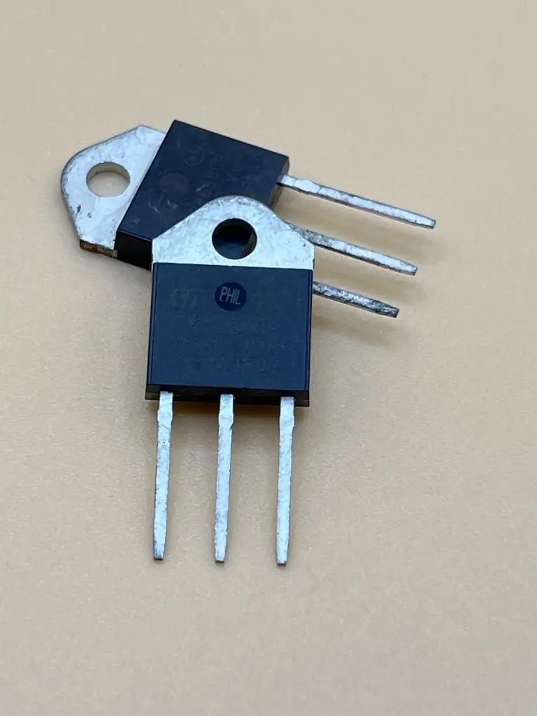 BTA26-800B triac