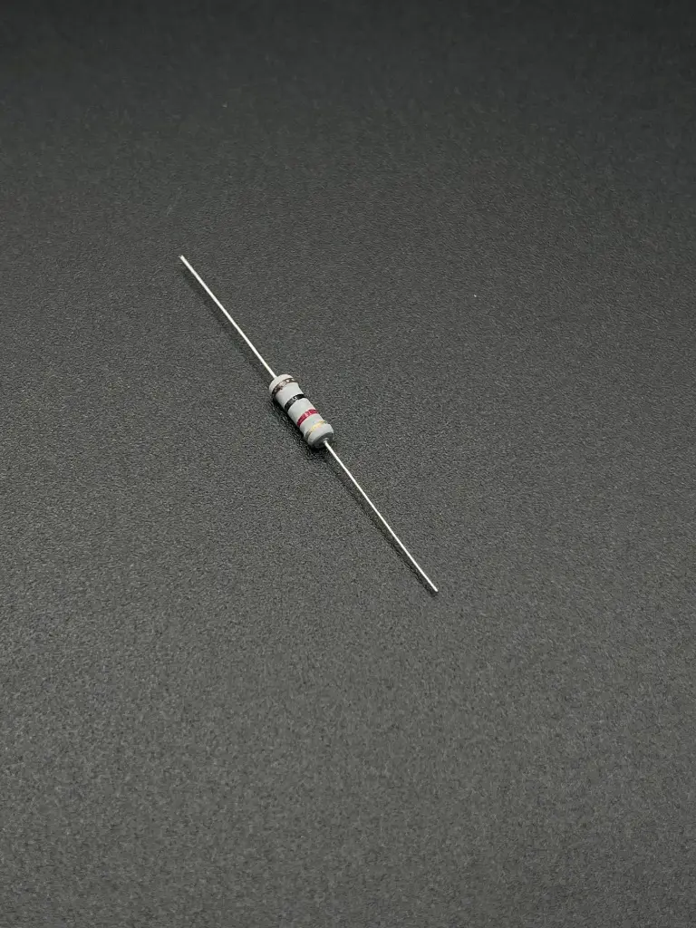 1kΩ 1W resistor
