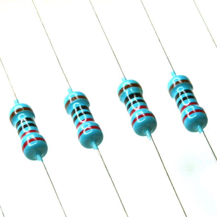 220Ω 1/4W resistor