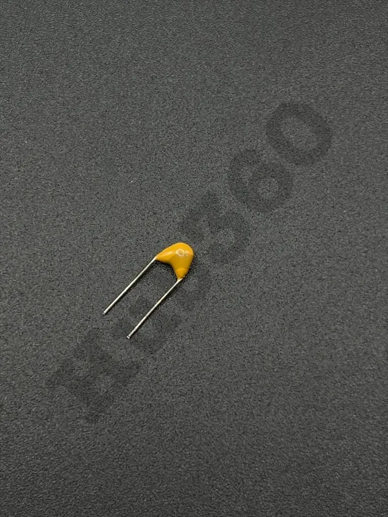 47pf Monolithic Capacitor