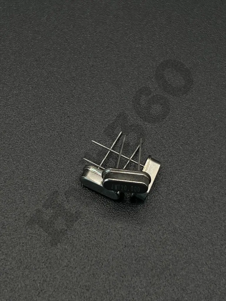 20MHz crystal oscillator